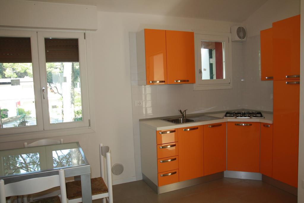 Villaggio Solveig Family Apartments ليدو دي يسولو الغرفة الصورة